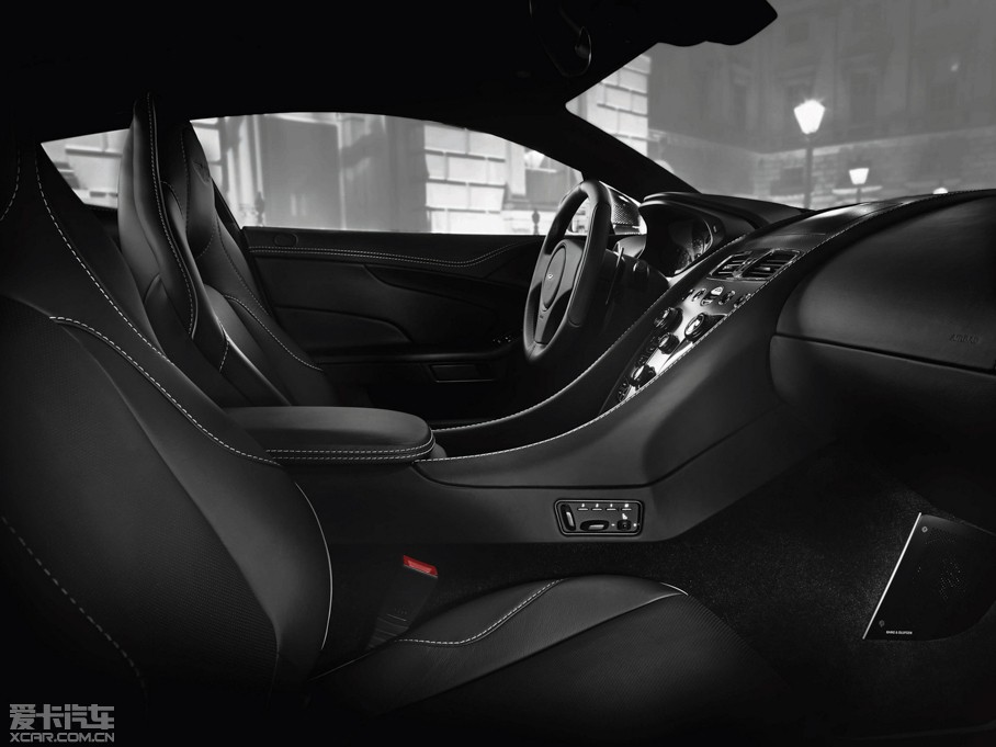 2015Vanquish  6.0L Ӳ ̼wS؄e