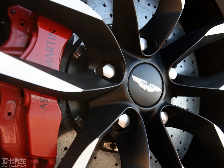 2015Vanquish 6.0L Volante