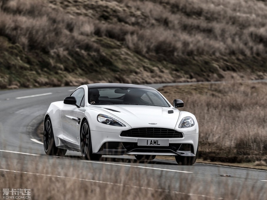2015Vanquish Carbon White