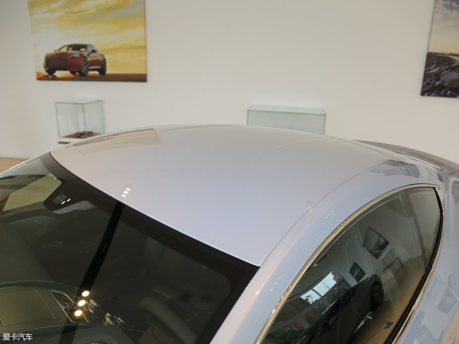 2015Vanquish 6.0L Coupe