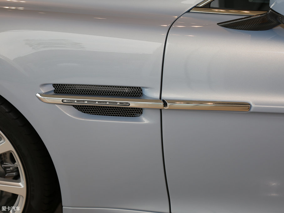 2015Vanquish 6.0L Coupe