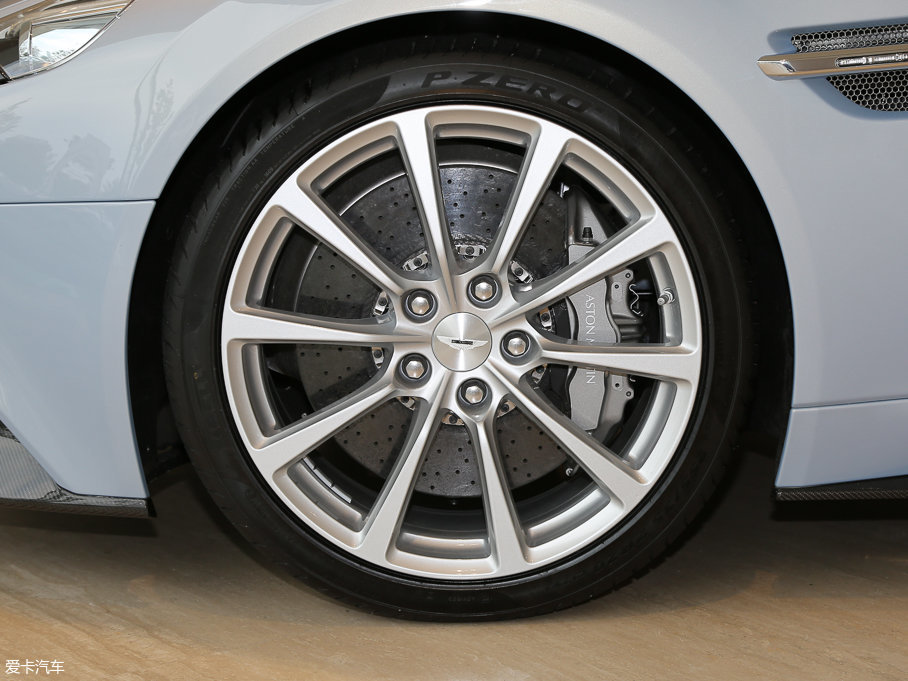 2015Vanquish 6.0L Coupe