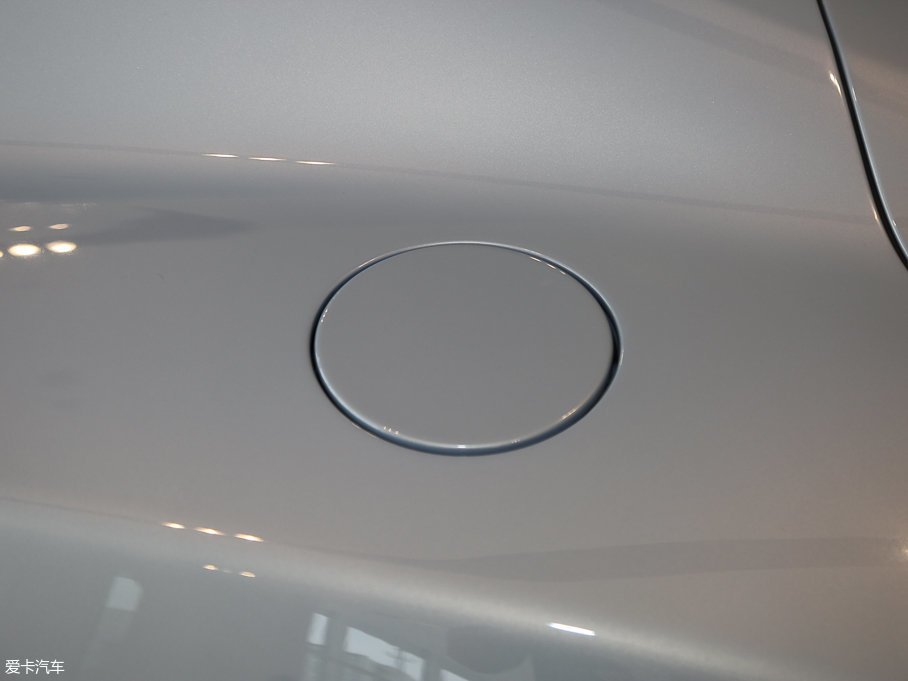 2015Vanquish 6.0L Coupe