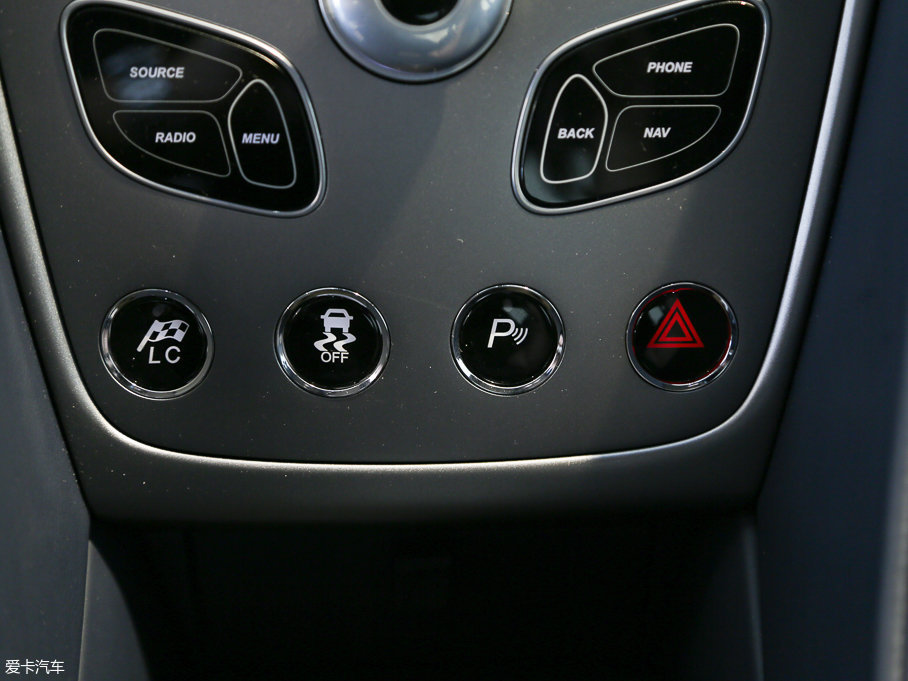 2015Vanquish 6.0L Coupe