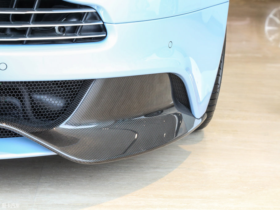 2015Vanquish 6.0L Coupe