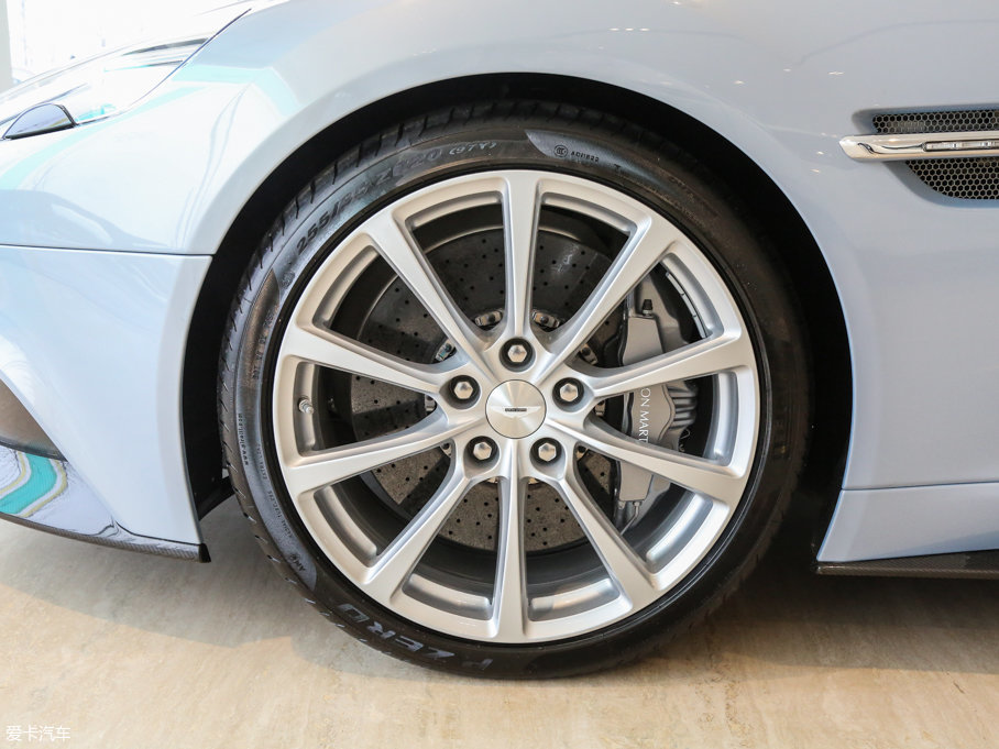 2015Vanquish 6.0L Coupe