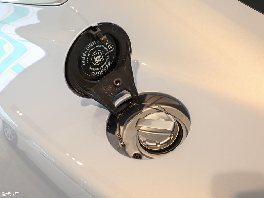 2015Vanquish 6.0L Coupe