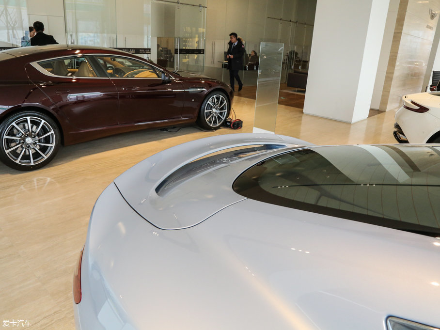 2015Vanquish 6.0L Coupe