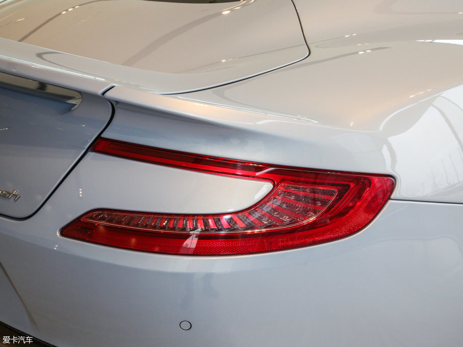 2015Vanquish 6.0L Coupe