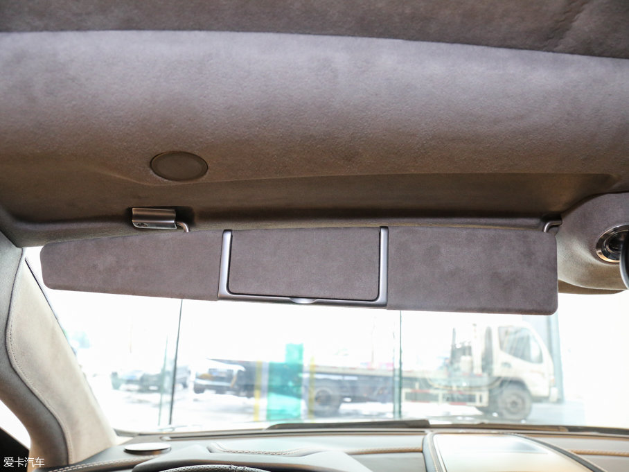 2015Vanquish 6.0L Coupe