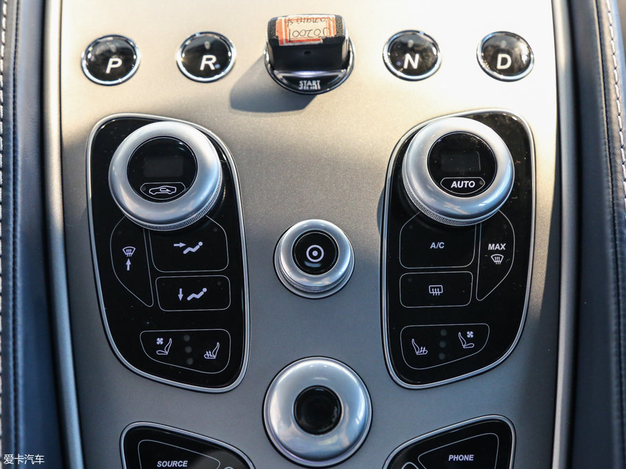 2015Vanquish 6.0L Coupe