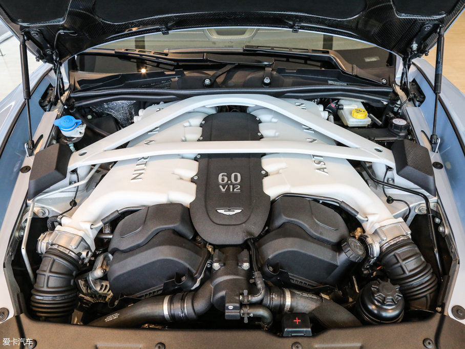 2015Vanquish 6.0L Coupe