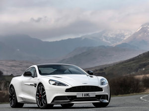 2015Carbon White ǰ45