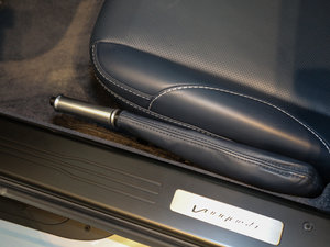 20156.0L Coupe п؅^