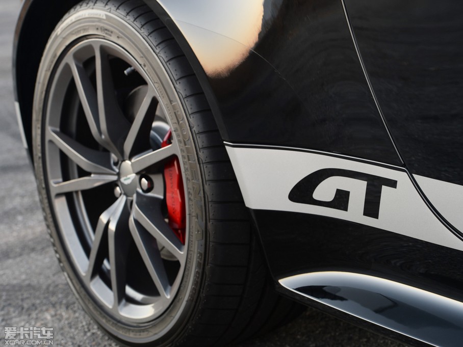 2015˹DRV8 Vantage GT Roadster