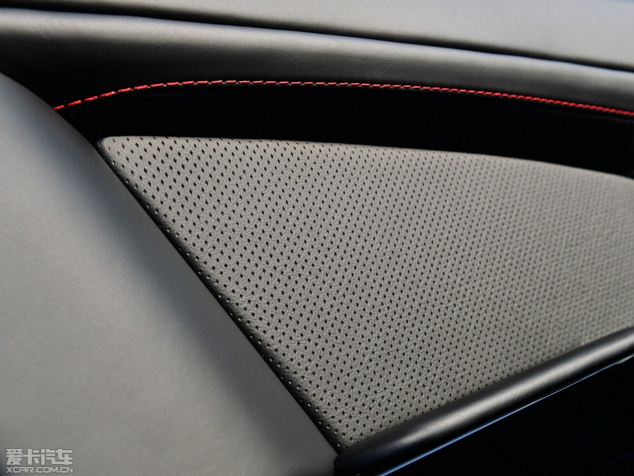 2015˹DRV8 Vantage GT Roadster