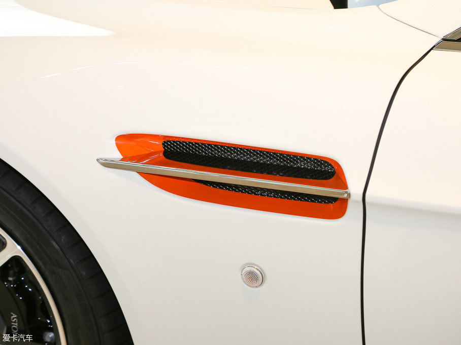 2016˹DRV8 Vantage 4.7L Coupe Edition 5