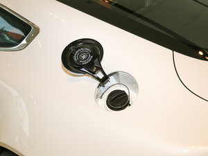 2016款4.7L Coupe Edition 5 油箱盖
