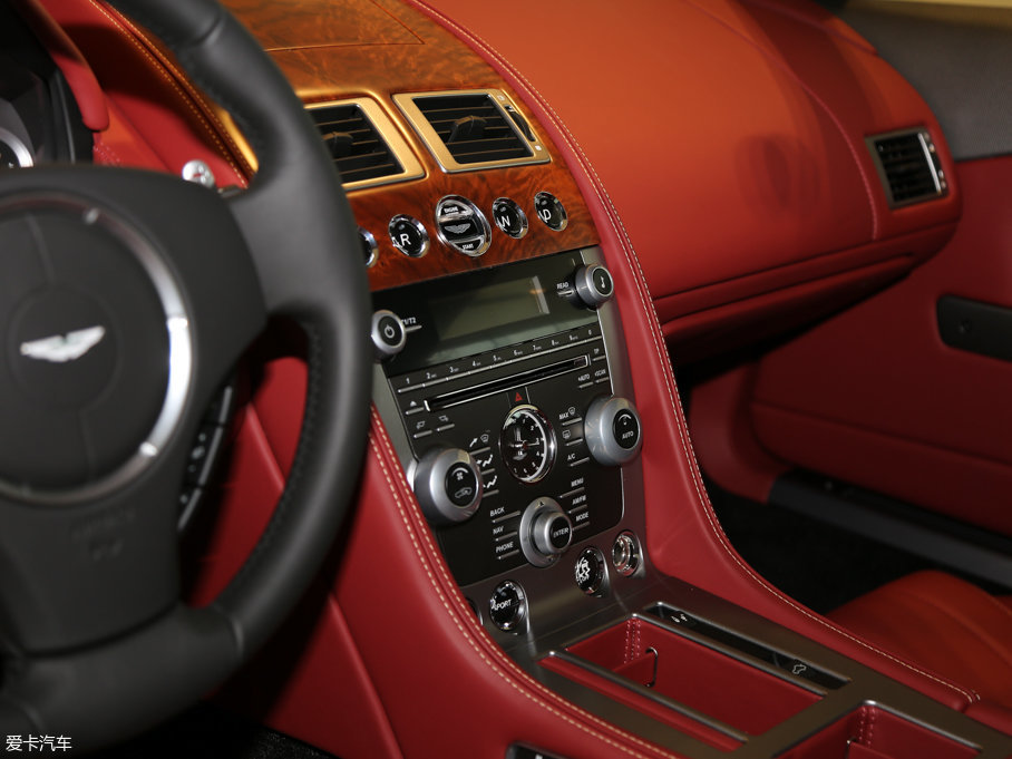 2015��DB9 6.0L Coupe