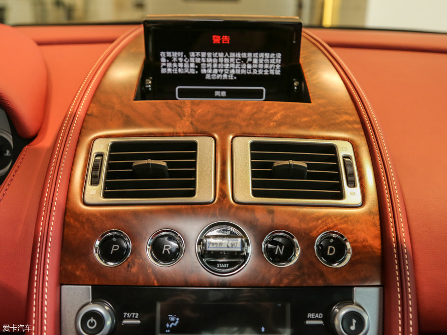 2015��DB9 6.0L Coupe