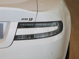 2015款6.0L Coupe 尾灯