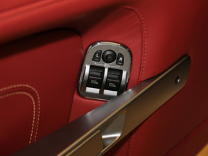 2015款6.0L Coupe 主驾车窗控制区	
