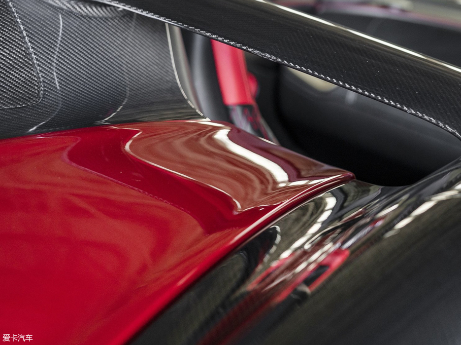 2017Vanquish Zagato Speedster