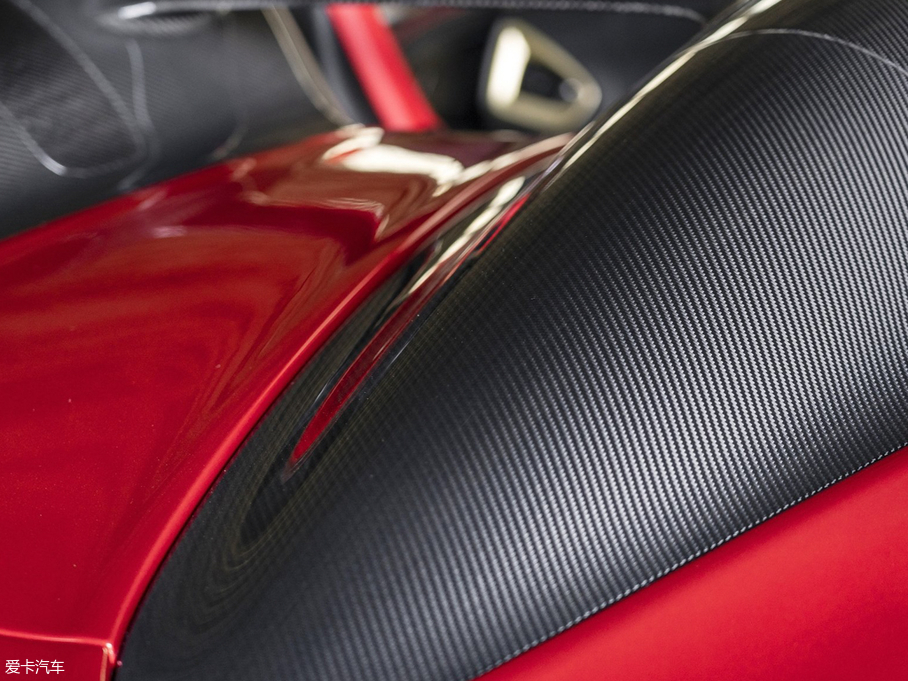 2017Vanquish Zagato Speedster