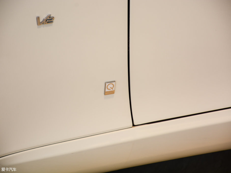 2017Rapide 6.0L S QԶư