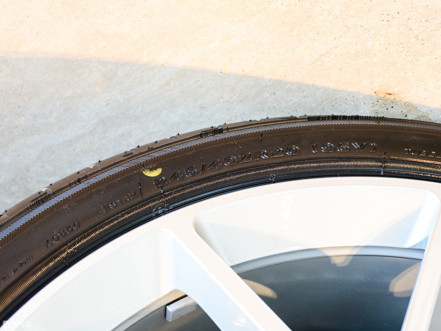 2017Rapide 6.0L S QԶư