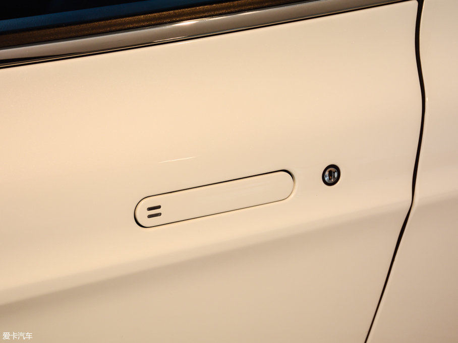 2017Rapide 6.0L S QԶư