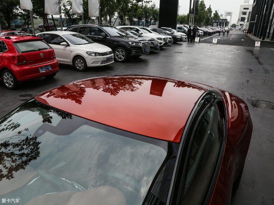 2017˹DRDB11 5.2T V12