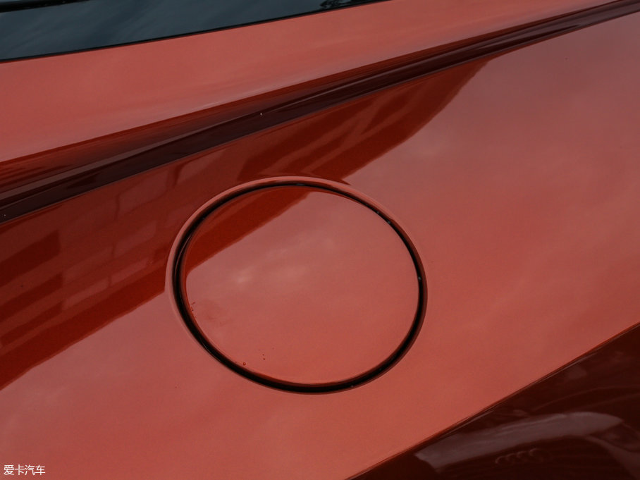 2017˹DRDB11 5.2T V12