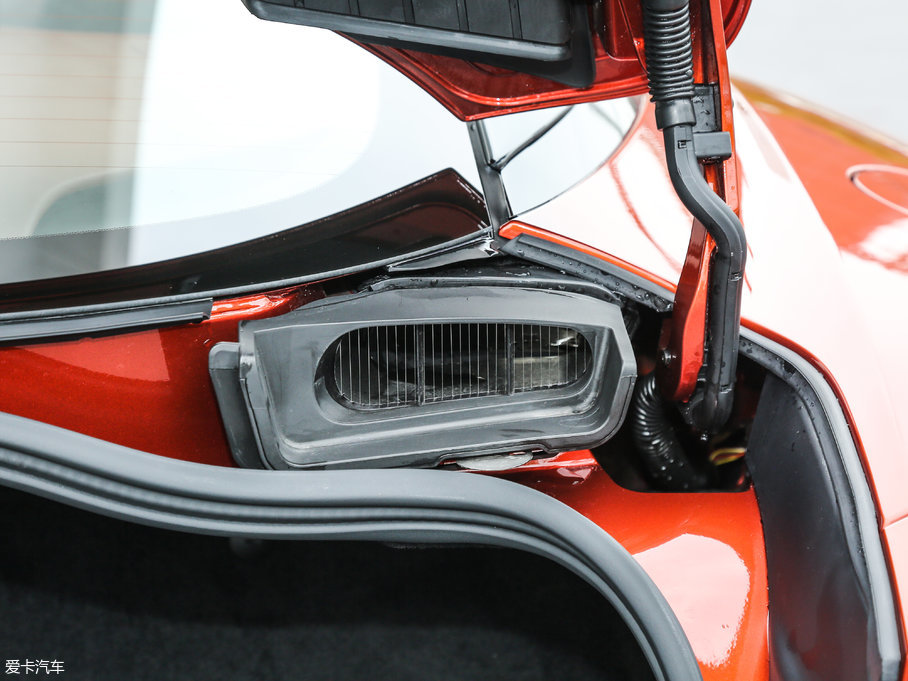 2017˹DRDB11 5.2T V12