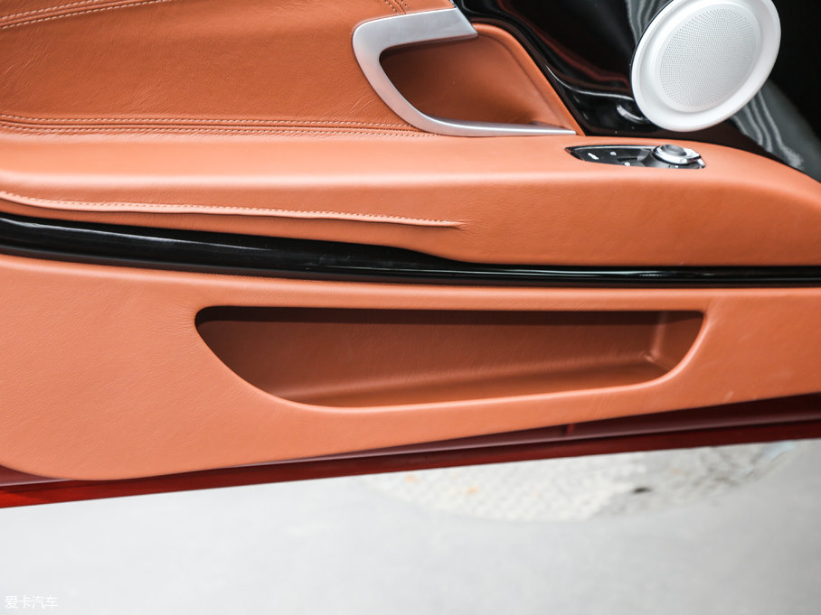 2017˹DRDB11 5.2T V12