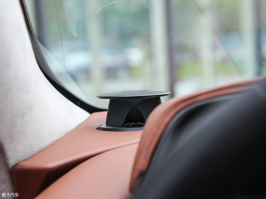 2017˹DRDB11 5.2T V12