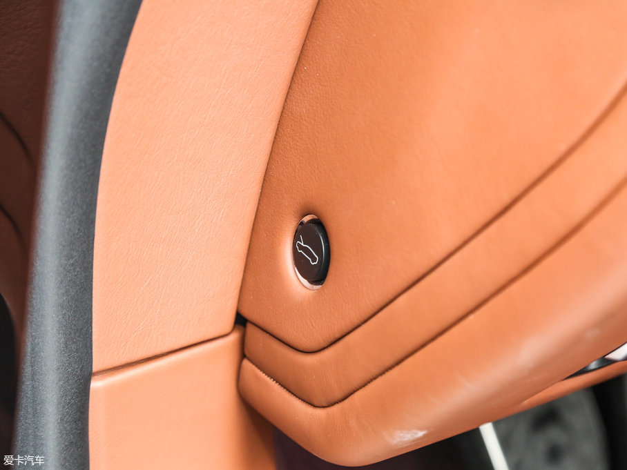 2017˹DRDB11 5.2T V12