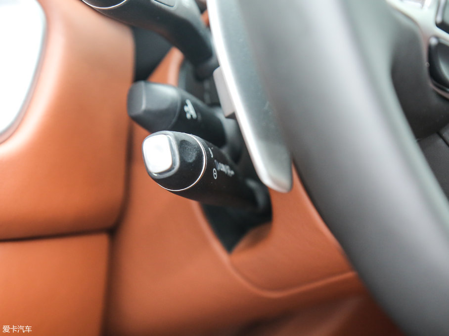 2017˹DRDB11 5.2T V12