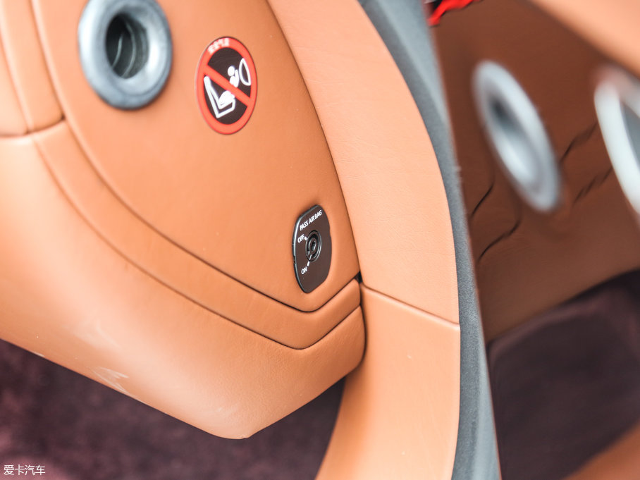 2017˹DRDB11 5.2T V12