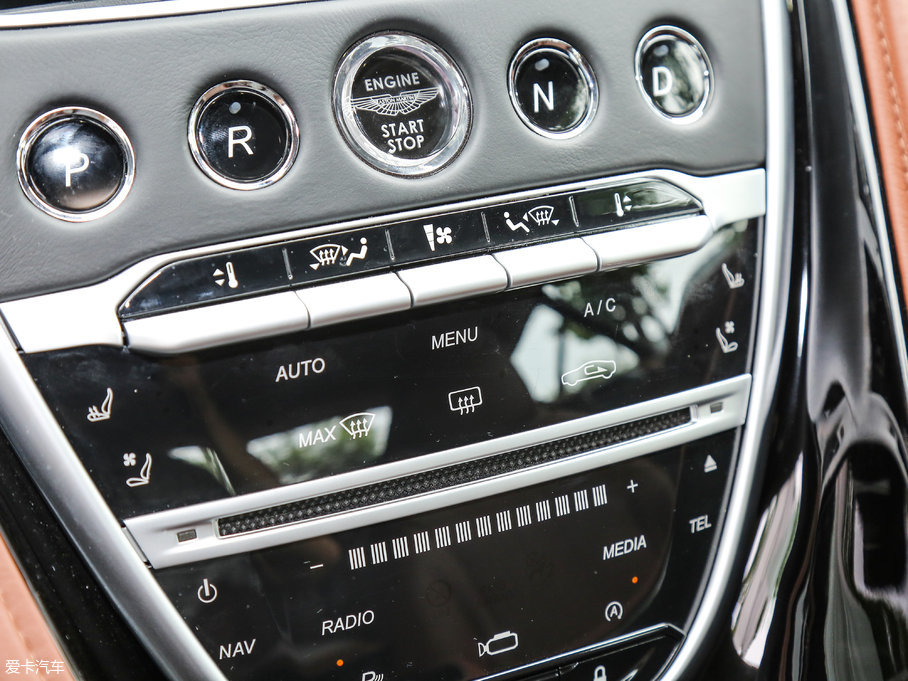 2017˹DRDB11 5.2T V12