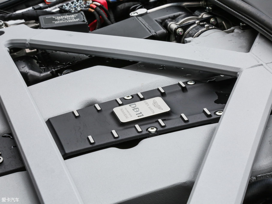 2017˹DRDB11 5.2T V12