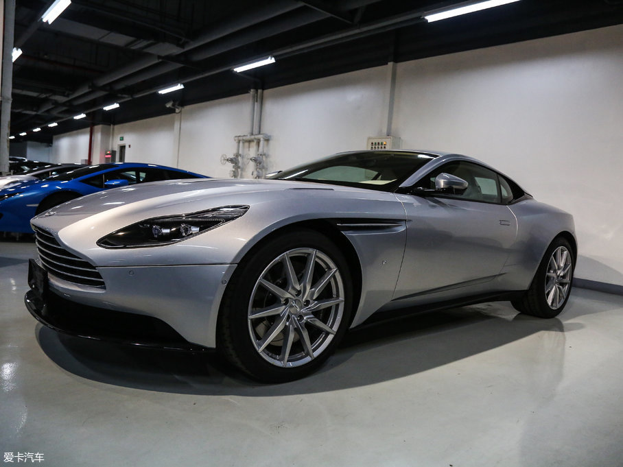 2017˹DRDB11 5.2T V12