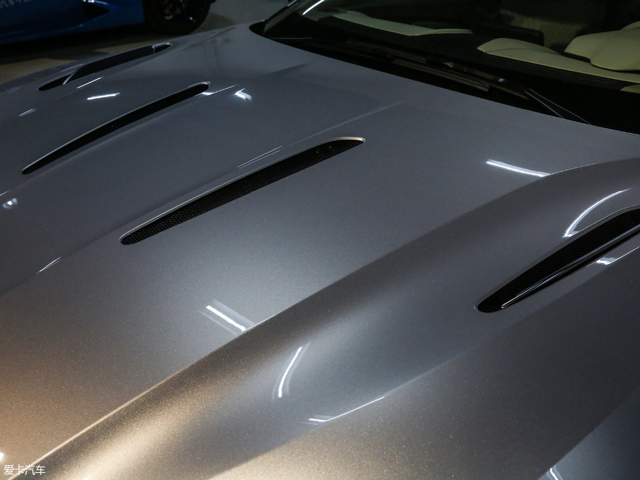 2017˹DRDB11 5.2T V12