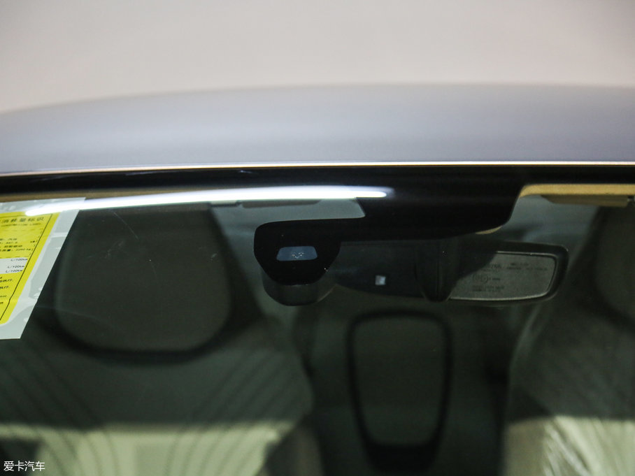 2017˹DRDB11 5.2T V12