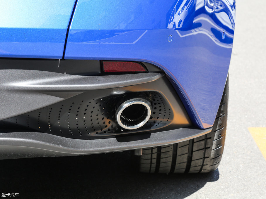 2017˹DRDB11 5.2T V12