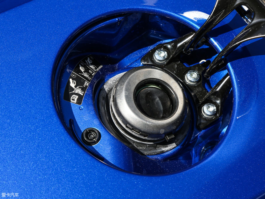 2017˹DRDB11 5.2T V12