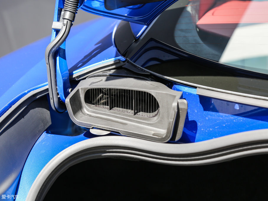 2017˹DRDB11 5.2T V12