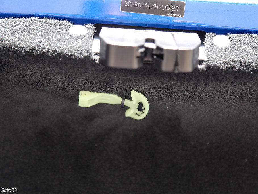 2017˹DRDB11 5.2T V12