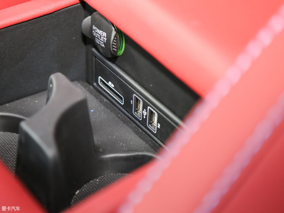 2017˹DRDB11 5.2T V12