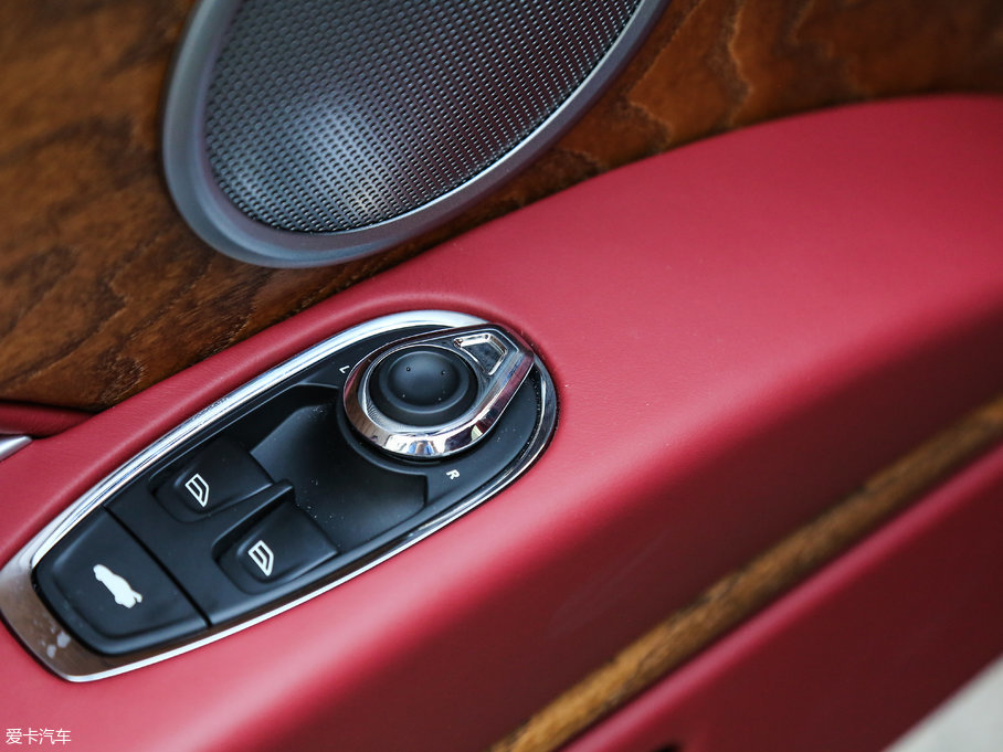 2017�˹�D���R��DB11 5.2T V12